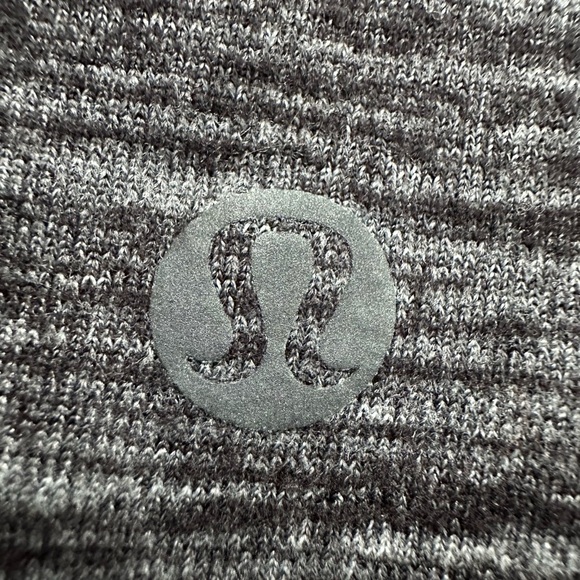 Lululemon &go Where-To Dress *Long Sleeve Size 6
Heathered Black - Picture 10 of 13